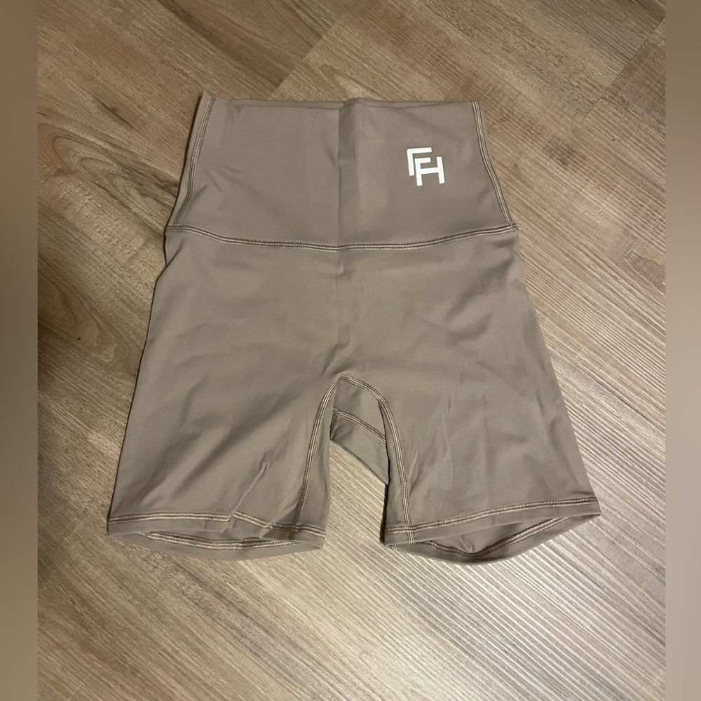 First Health Performance Biker Shorts - Picture 3 of 4